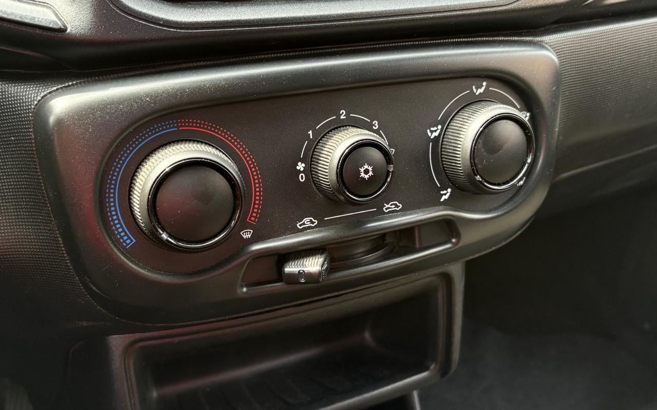 imagem-https://www.socarrao.com.br/sc-vehicle-images-prod/3521713/1788017418751-V2hhdHNBcHAgSW1hZ2UgMjAyNi0wOC0yOSBhdCAxMi4xMS40Ni5qcGVn.jpeg
