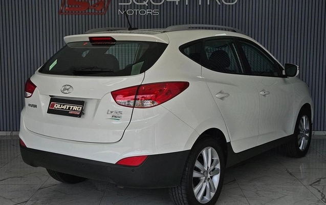 imagem-https://www.socarrao.com.br/sc-vehicle-images-prod/3521757/1788018812664-8431042_6_B_718651db96.jpeg