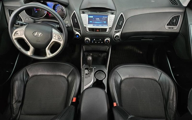imagem-https://www.socarrao.com.br/sc-vehicle-images-prod/3521757/1788018812672-8431042_15_B_b7c785f6a6.jpeg