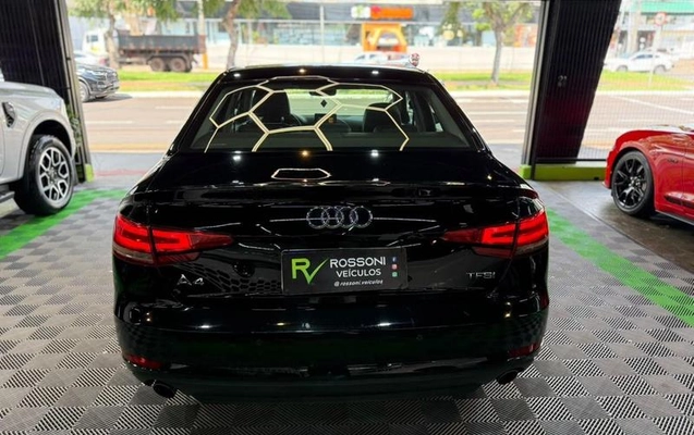 imagem-https://www.socarrao.com.br/sc-vehicle-images-prod/3521760/1789572693072-8430954_14_B_2dc09c0a06.jpeg