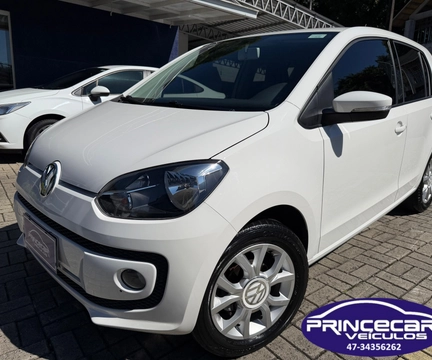 Volkswagen Up! 2015 Branco — foto 1 de 3