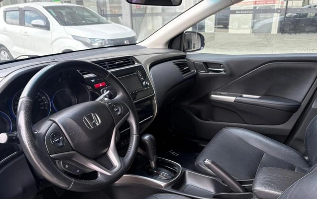 imagem-https://www.socarrao.com.br/sc-vehicle-images-prod/3521928/1789136612982-8431149_8_B_ff2d0c3881.jpeg