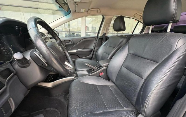 imagem-https://www.socarrao.com.br/sc-vehicle-images-prod/3521928/1789136612986-8431149_10_B_1f4ef6e8e3.jpeg
