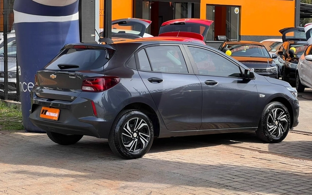 imagem-https://www.socarrao.com.br/sc-vehicle-images-prod/3521960/1788020775081-V2hhdHNBcHAgSW1hZ2UgMjAyNi0wOC0yOSBhdCAxMC40MC4yNi5qcGVn.jpeg