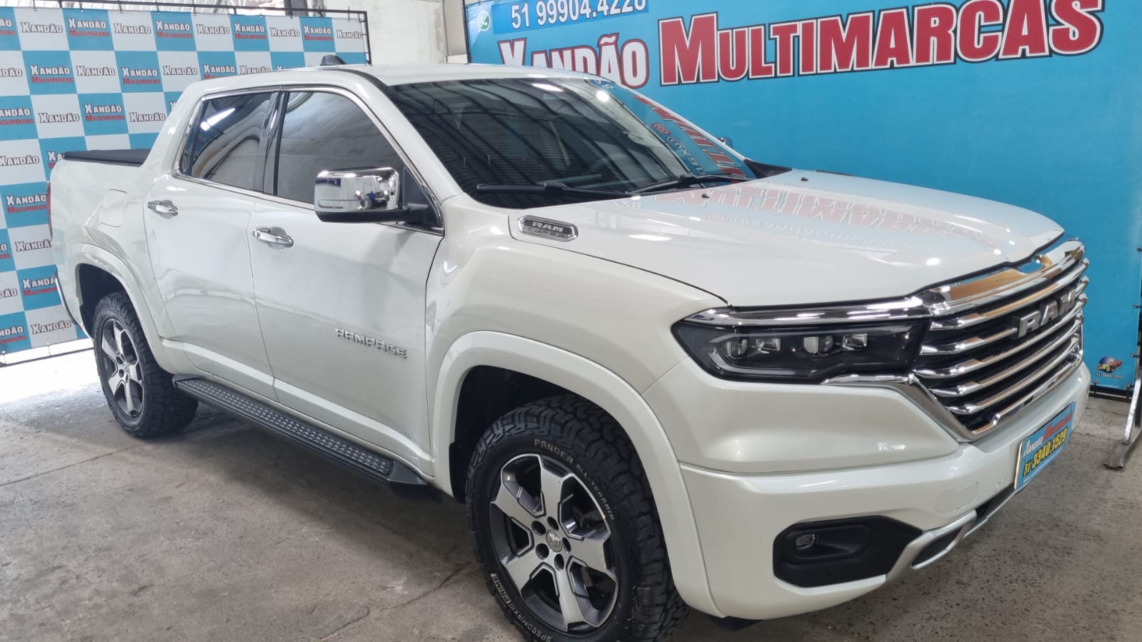 RAM Rampage LARAMIE 2.0 TB CD 4X4 Die. Aut. na cor Branco no Porto Alegre / RS - 35220