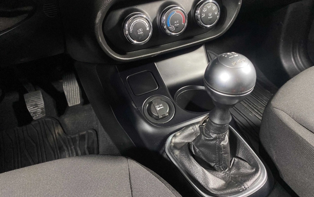 imagem-https://www.socarrao.com.br/sc-vehicle-images-prod/3522005/1788021443960-003_d3b2d0577532d6d686235fd25fd79608.jpg