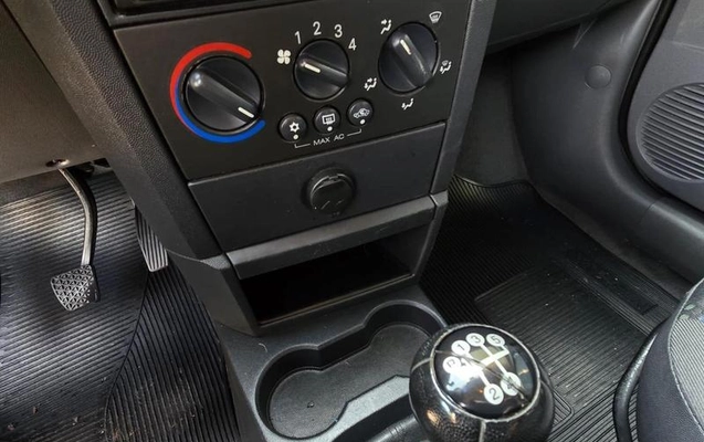 imagem-https://www.socarrao.com.br/sc-vehicle-images-prod/3522511/1789149471963-8409420_8_B_032f1b2061.jpeg
