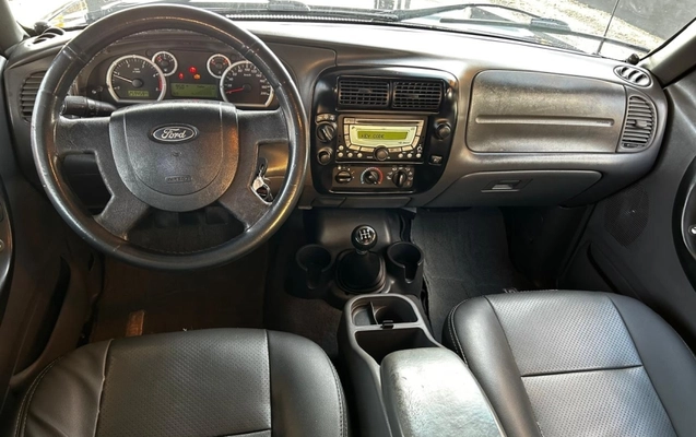 imagem-https://www.socarrao.com.br/sc-vehicle-images-prod/3522852/1789591836463-KTwYryDaRBe41x1khZw8ytmxf5KcwEVf.jpg