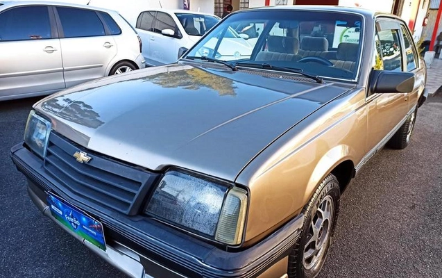 imagem-https://www.socarrao.com.br/sc-vehicle-images-prod/3523109/1790352679726-8429161_0_B_d1e06cbdbf.jpeg