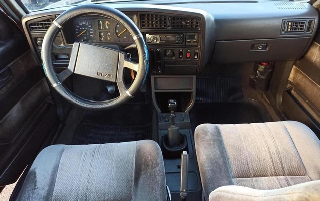 imagem-https://www.socarrao.com.br/sc-vehicle-images-prod/3523109/1790352679747-8429161_11_B_3b7c79b0b6.jpeg