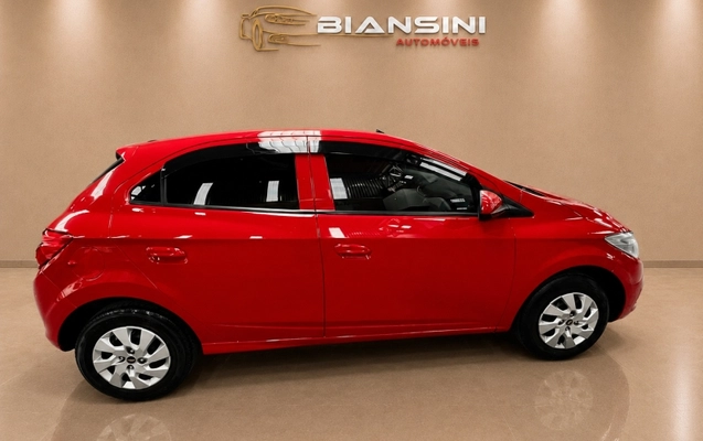 imagem-https://www.socarrao.com.br/sc-vehicle-images-prod/3523137/1788026647327-YfnwOq9NTzQOW8cuvVe3DsJWibqS2KI1.jpg