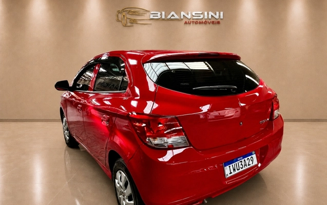 imagem-https://www.socarrao.com.br/sc-vehicle-images-prod/3523137/1788026647337-G8hraYBugiCK7tHdFxaGCZFrFbRCD6fd.jpg