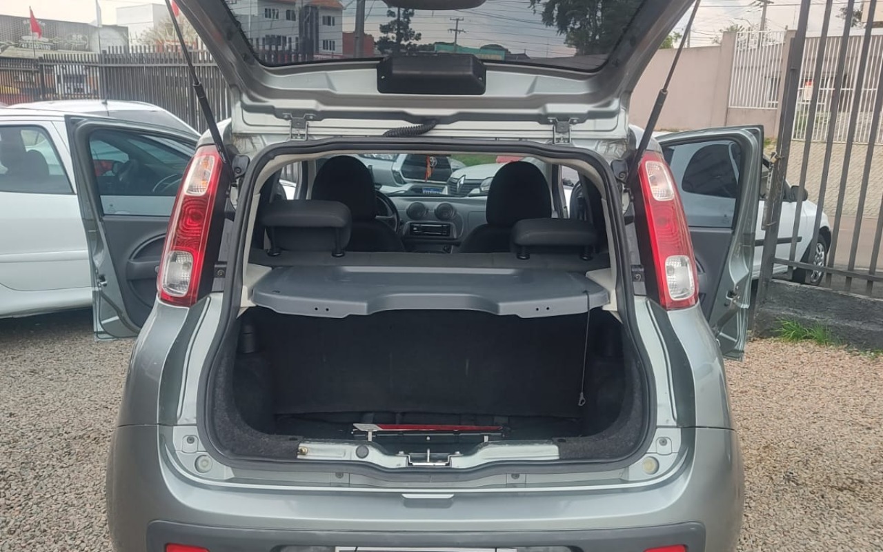 imagem-https://www.socarrao.com.br/sc-vehicle-images-prod/3523153/1788026843618-V2hhdHNBcHAgSW1hZ2UgMjAyNi0wOC0yOSBhdCAxNC4xNS4zNyAoMSkuanBlZw.jpeg