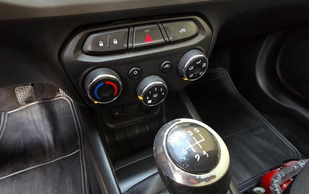 imagem-https://www.socarrao.com.br/sc-vehicle-images-prod/3523155/1788026890955-8381996_8_B_9e209c5b03.jpeg