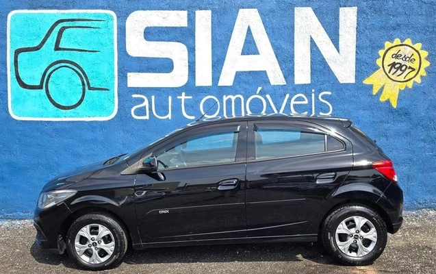 imagem-https://www.socarrao.com.br/sc-vehicle-images-prod/3523155/1788026890968-8381996_13_B_a8eab2c8b5.jpeg