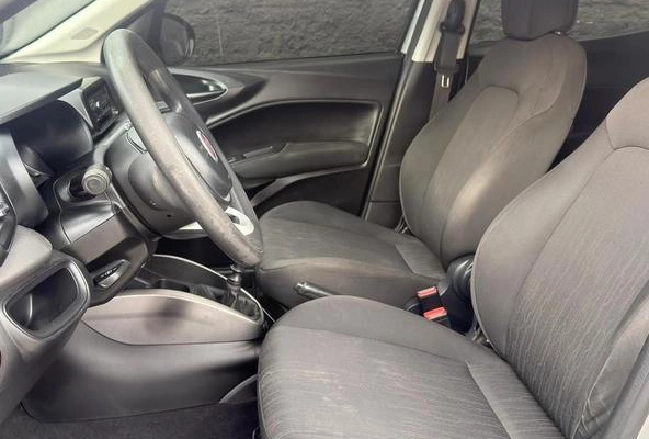 imagem-https://www.socarrao.com.br/sc-vehicle-images-prod/3523172/1789405553687-8428492_6_B_25af98f84d.jpeg