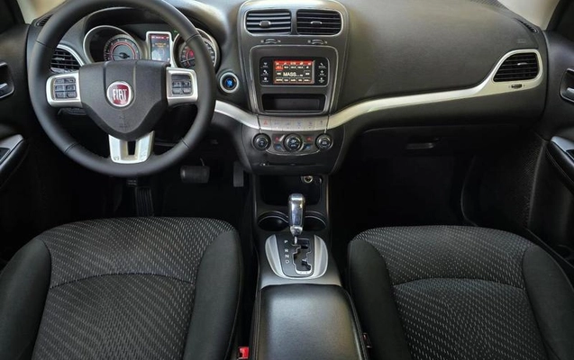 imagem-https://www.socarrao.com.br/sc-vehicle-images-prod/3523327/1788029583125-8308435_2_B_93adb160c1.jpeg