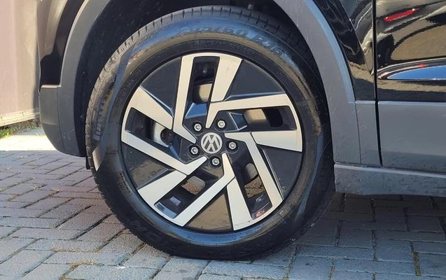 imagem-https://www.socarrao.com.br/sc-vehicle-images-prod/3523982/1788292552579-8423432_1_B_738fc850f5.jpeg