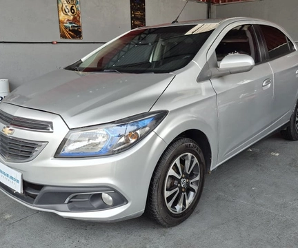 Chevrolet Onix 2013 Prata — foto 1 de 3