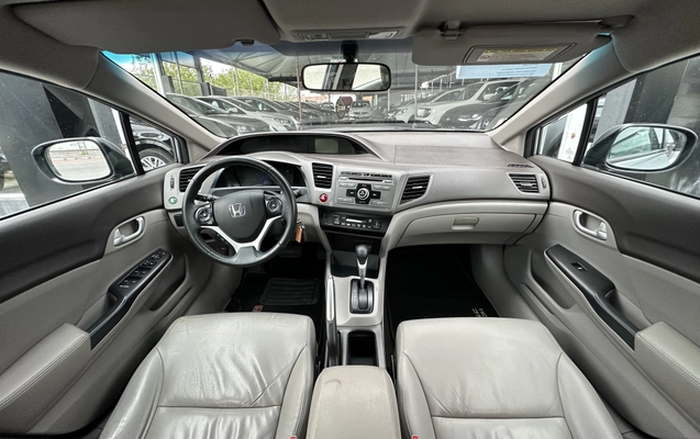 imagem-https://www.socarrao.com.br/sc-vehicle-images-prod/3533517/1789071056153-003_7bf7a74d3dd9d2695ad64260f8e3dadd.jpeg