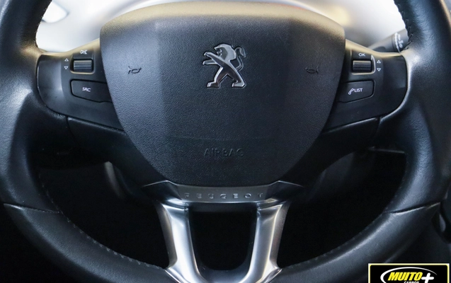 imagem-https://www.socarrao.com.br/sc-vehicle-images-prod/3533567/1788113645914-003_587278-c1313ae396471e59d30787e7a8f54e4a.jpg