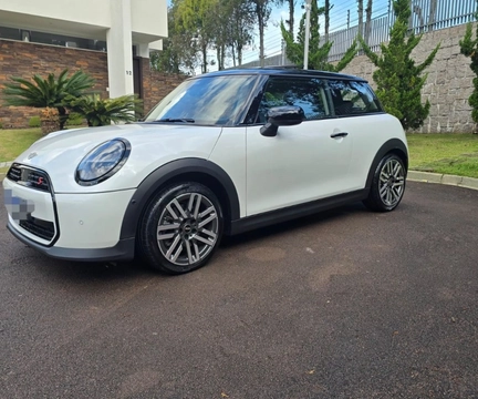 Mini COOPER 2025 Branco — foto 1 de 3