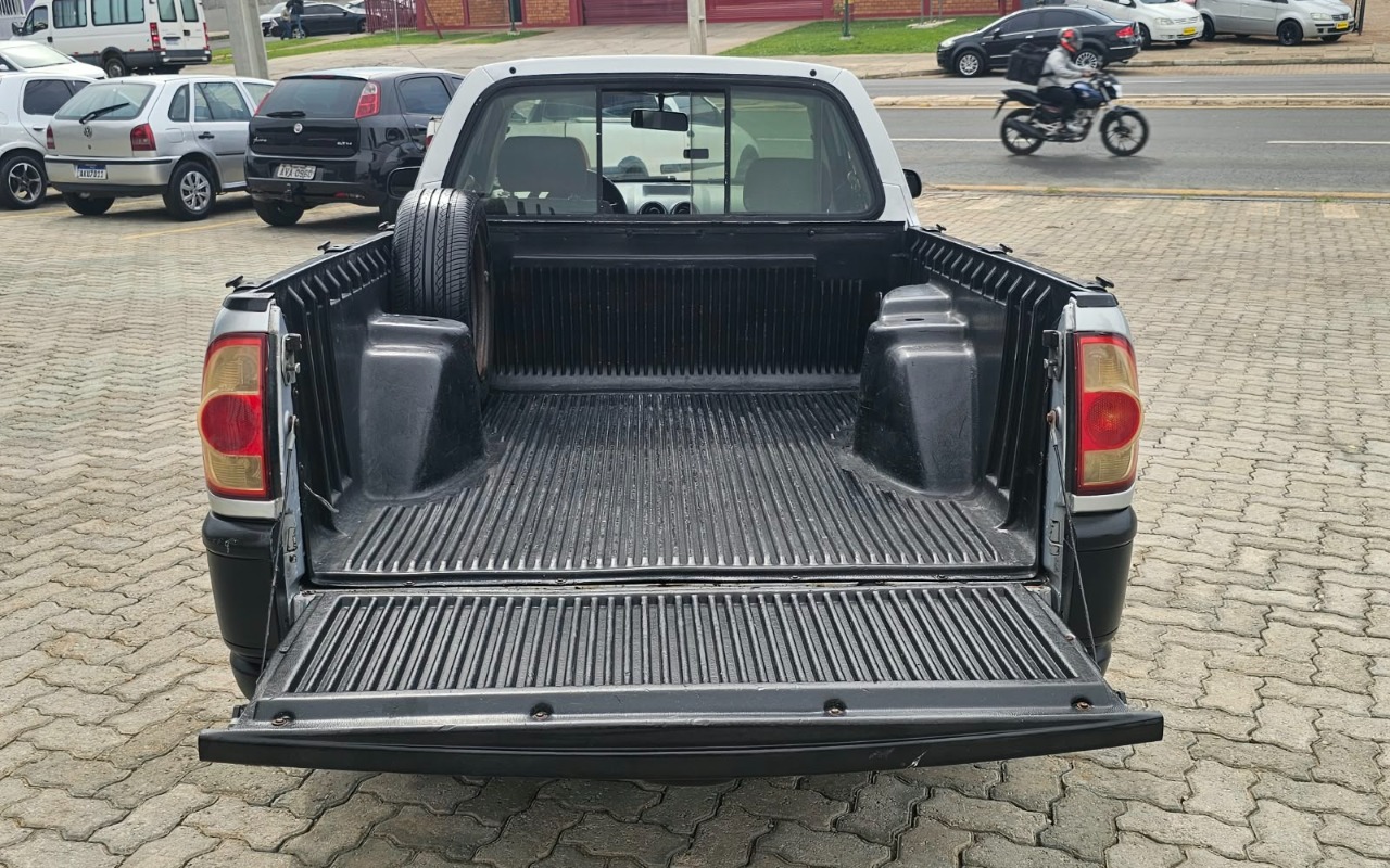 imagem-https://www.socarrao.com.br/sc-vehicle-images-prod/3533615/1788118829555-V2hhdHNBcHAgSW1hZ2UgMjAyNi0wOC0zMCBhdCAxNi4yNi4xNiAoMykuanBlZw.jpeg