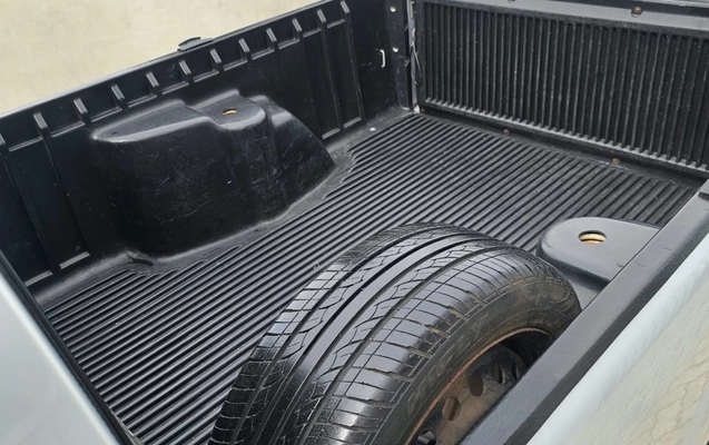imagem-https://www.socarrao.com.br/sc-vehicle-images-prod/3533615/1788118830054-V2hhdHNBcHAgSW1hZ2UgMjAyNi0wOC0zMCBhdCAxNi4yNi4xNiAoNSkuanBlZw.jpeg