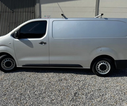 Peugeot Expert 2023 Prata — foto 1 de 3