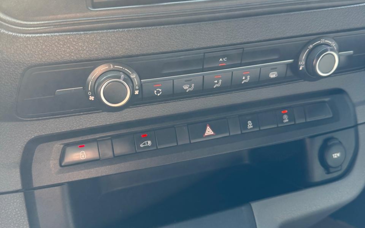 imagem-https://www.socarrao.com.br/sc-vehicle-images-prod/3533647/1788124812599-V2hhdHNBcHAgSW1hZ2UgMjAyNi0wNi0wOCBhdCAyMC4xMC41OC5qcGVn.jpeg