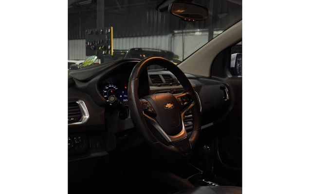 imagem-https://www.socarrao.com.br/sc-vehicle-images-prod/3533653/1788125177235-1_062545.jpg