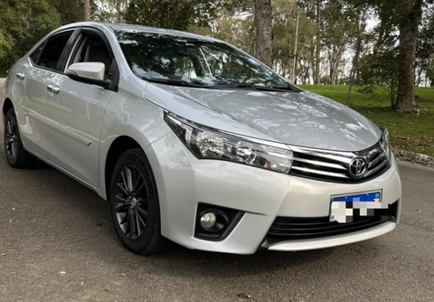Toyota Corolla 2017 Prata — foto 1 de 3