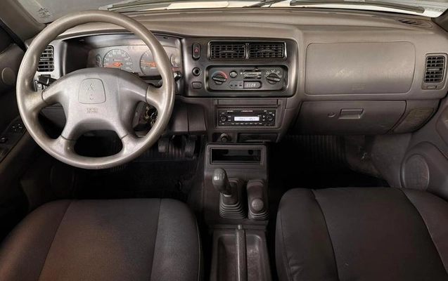 imagem-https://www.socarrao.com.br/sc-vehicle-images-prod/3533741/1790287324968-8332748_0_B_5fe2312f6d.jpeg