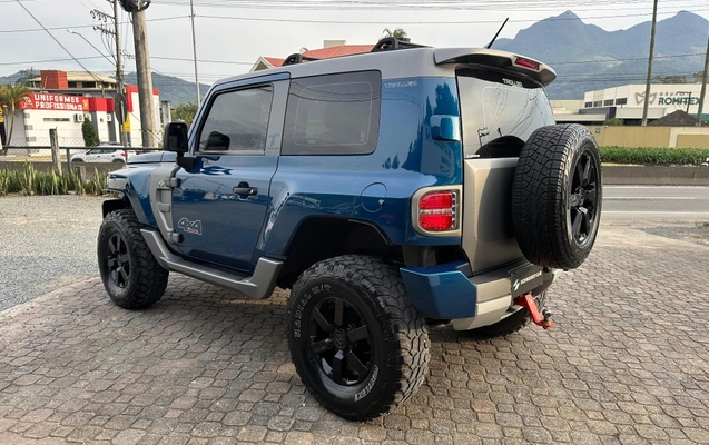 imagem-https://www.socarrao.com.br/sc-vehicle-images-prod/35373/1775567141408-8bfcecd178ca4689a6a89a718fff52ba_1760645850541.jpeg