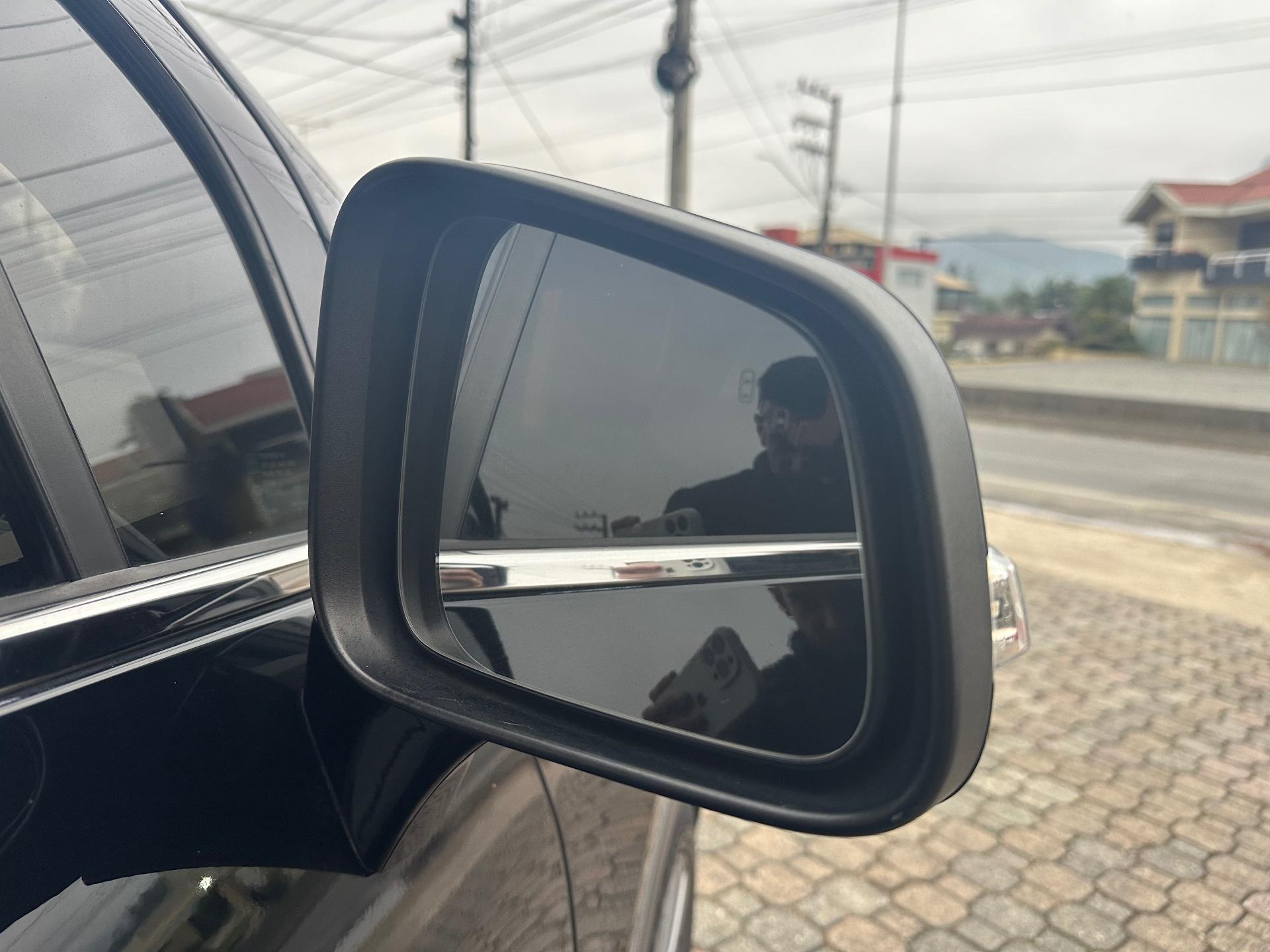 imagem-https://www.socarrao.com.br/sc-vehicle-images-prod/35374/1769988609437-6052499OR_1723138441_79_640.jpg