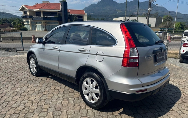 imagem-https://www.socarrao.com.br/sc-vehicle-images-prod/35384/1772734896455-b61f21c40a5744cdb4709da28feec1ba_1729782023855.jpeg