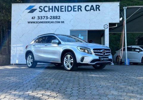 Mercedes-Benz GLA 200 2019 Prata — foto 1 de 3
