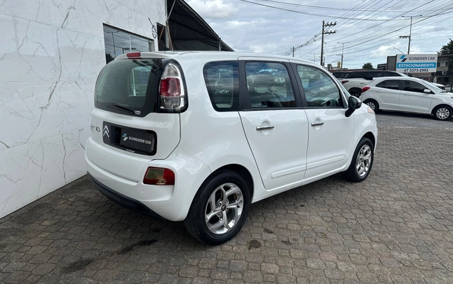 imagem-https://www.socarrao.com.br/sc-vehicle-images-prod/35399/1789730822181-d87bbcafa4464ec88c2cb4906f8d618f_1761223804688.jpeg