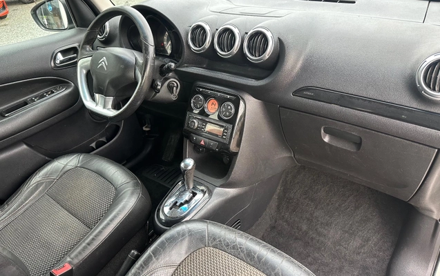 imagem-https://www.socarrao.com.br/sc-vehicle-images-prod/35399/1789730822185-ee94da06d21a4a2b816942c768016fa6_1761223804733.jpeg