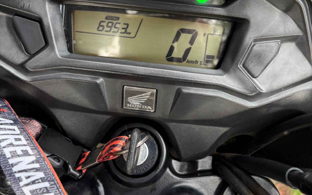 imagem-https://www.socarrao.com.br/sc-vehicle-images-prod/3541231/1788173688281-V2hhdHNBcHAgSW1hZ2UgMjAyNi0wOC0yOSBhdCAxMC4xMi40MC5qcGVn.jpeg