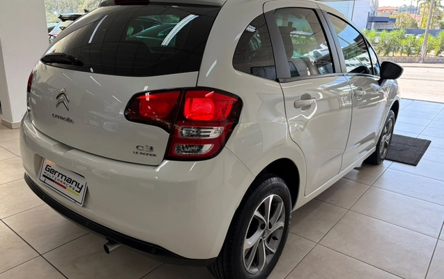 imagem-https://www.socarrao.com.br/sc-vehicle-images-prod/3541301/1789060572198-df4dc02183764286b582e8bf6d2832f0_1789059688977.jpg