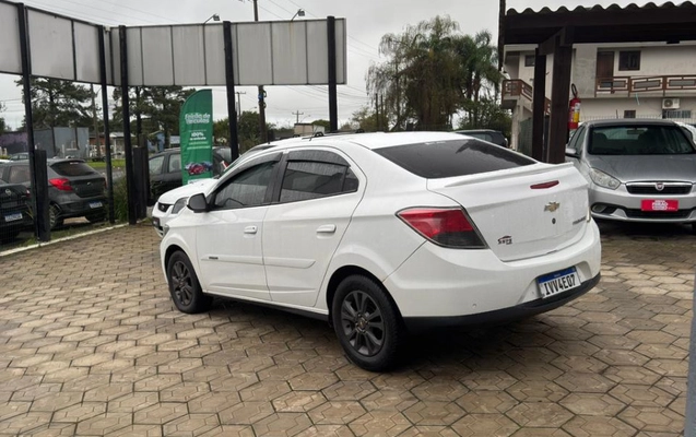 imagem-https://www.socarrao.com.br/sc-vehicle-images-prod/3541307/1788177107729-14TgEMbkdRdvydnGc6mXNv6qFOqF3QaP.jpg