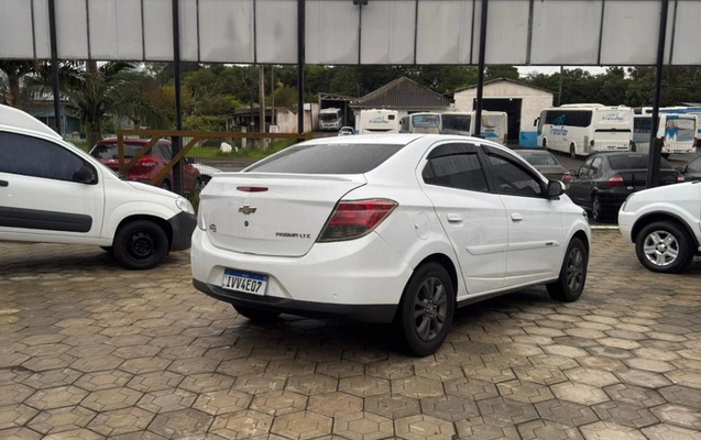 imagem-https://www.socarrao.com.br/sc-vehicle-images-prod/3541307/1788177107730-jRgOl9klZJBHEGgXz3HcTA8w9OEiZw0x.jpg