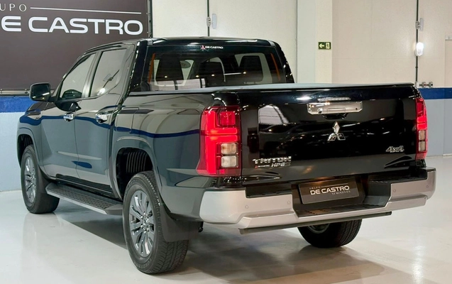 imagem-https://www.socarrao.com.br/sc-vehicle-images-prod/3541328/1788177349823-TUlUU1VCSVNISSBUUklUT04gSFBFLVMgLSAyMDI2IC0gUFJFVEEgLSBTWE04RDQ0ICg0KS5qcGc.jpg