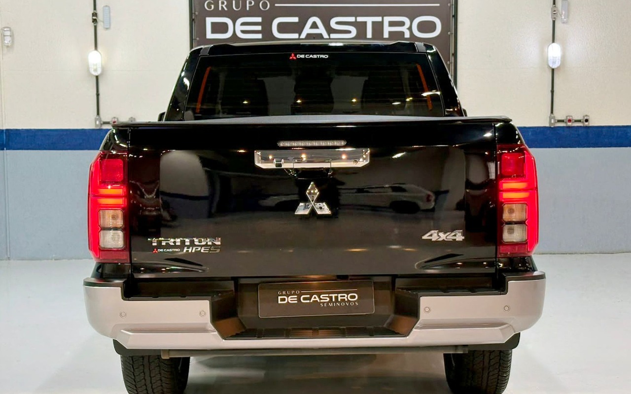 imagem-https://www.socarrao.com.br/sc-vehicle-images-prod/3541328/1788177350016-TUlUU1VCSVNISSBUUklUT04gSFBFLVMgLSAyMDI2IC0gUFJFVEEgLSBTWE04RDQ0ICg1KS5qcGc.jpg