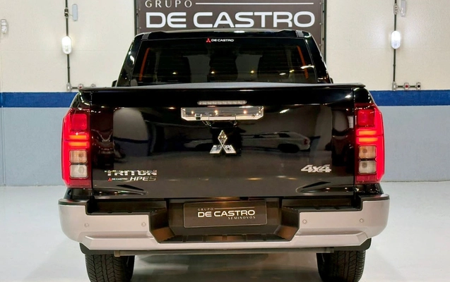 imagem-https://www.socarrao.com.br/sc-vehicle-images-prod/3541328/1788177350016-TUlUU1VCSVNISSBUUklUT04gSFBFLVMgLSAyMDI2IC0gUFJFVEEgLSBTWE04RDQ0ICg1KS5qcGc.jpg