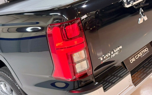 imagem-https://www.socarrao.com.br/sc-vehicle-images-prod/3541328/1788177350543-TUlUU1VCSVNISSBUUklUT04gSFBFLVMgLSAyMDI2IC0gUFJFVEEgLSBTWE04RDQ0ICgxMSkuanBn.jpg