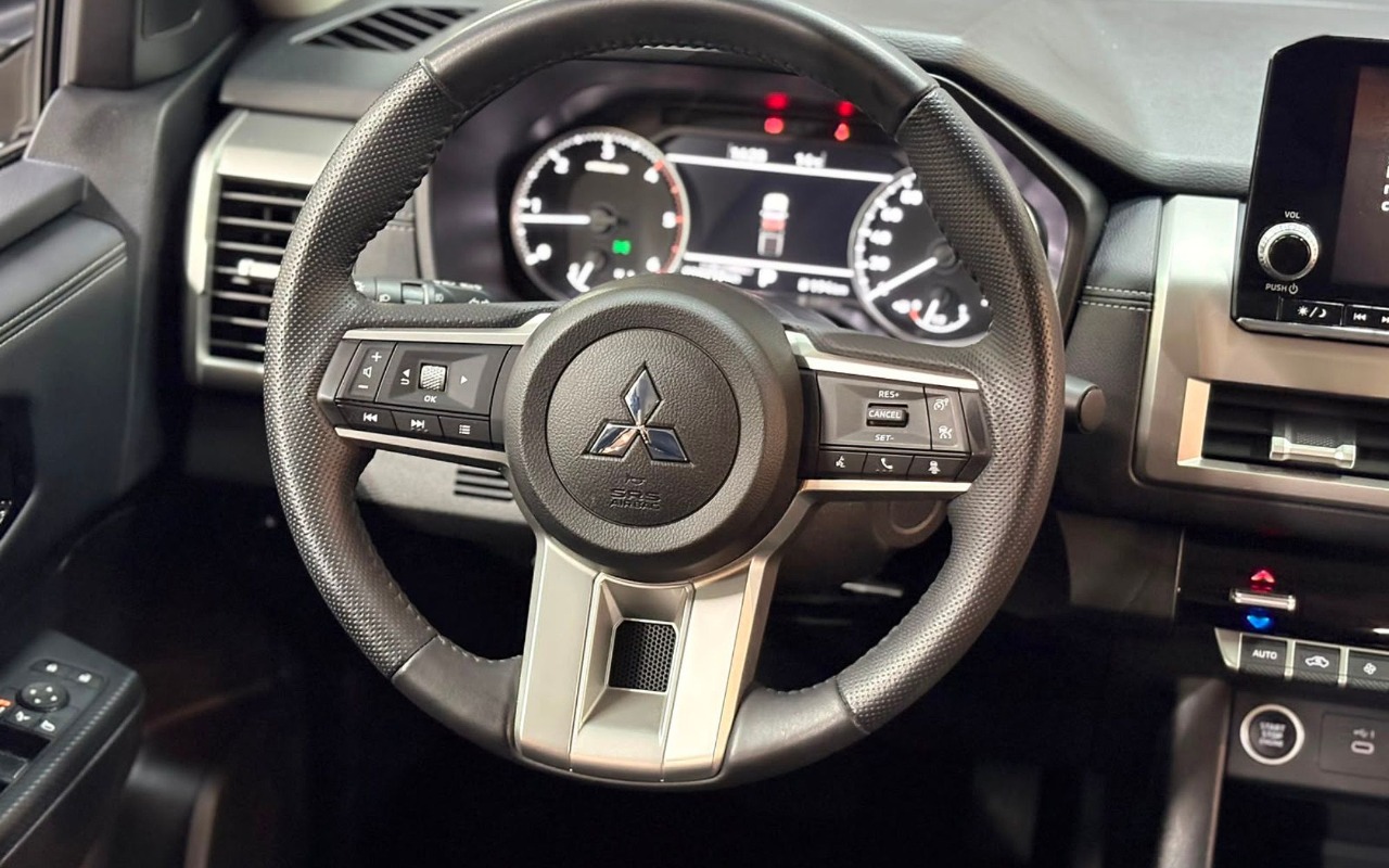 imagem-https://www.socarrao.com.br/sc-vehicle-images-prod/3541328/1788177351025-TUlUU1VCSVNISSBUUklUT04gSFBFLVMgLSAyMDI2IC0gUFJFVEEgLSBTWE04RDQ0ICgxOCkuanBn.jpg