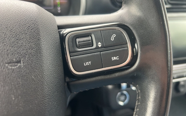 imagem-https://www.socarrao.com.br/sc-vehicle-images-prod/3541352/1789660363870-pVNt5F8CrmAT3yGOW05vxXxTHMzfAWWP.jpg
