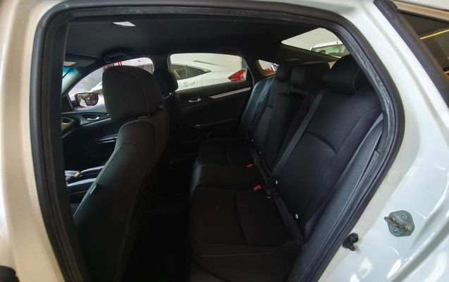 imagem-https://www.socarrao.com.br/sc-vehicle-images-prod/3541801/1788969376090-8381566_14_B_bf16ae9869.jpeg